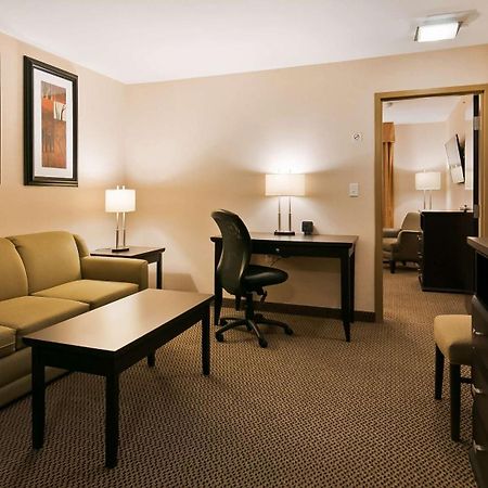 Best Western Bonnyville Inn & Suites Exterior photo