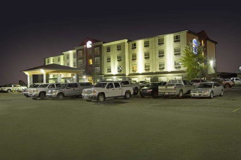 Best Western Bonnyville Inn & Suites Exterior photo
