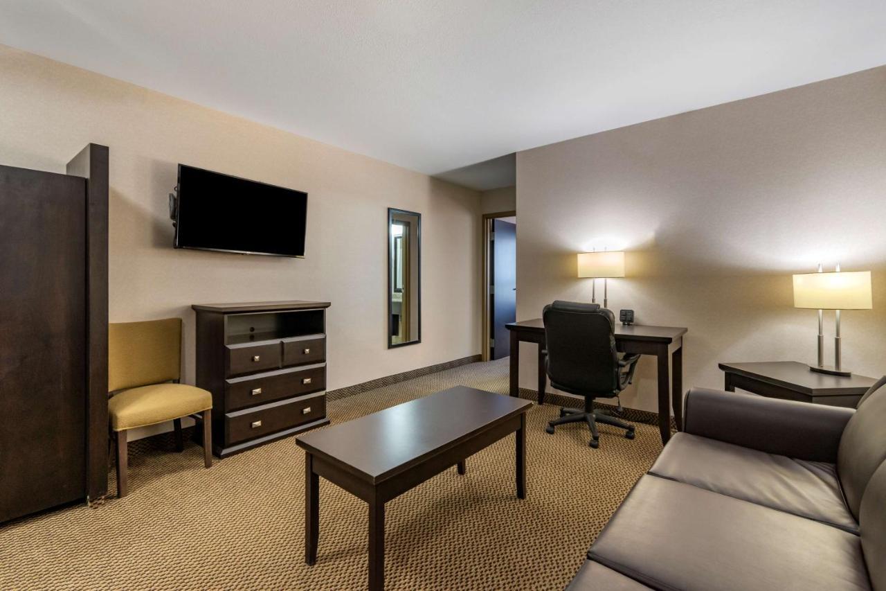 Best Western Bonnyville Inn & Suites Exterior photo