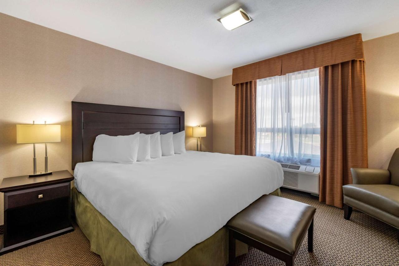 Best Western Bonnyville Inn & Suites Exterior photo