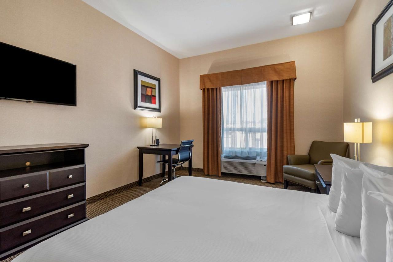 Best Western Bonnyville Inn & Suites Exterior photo