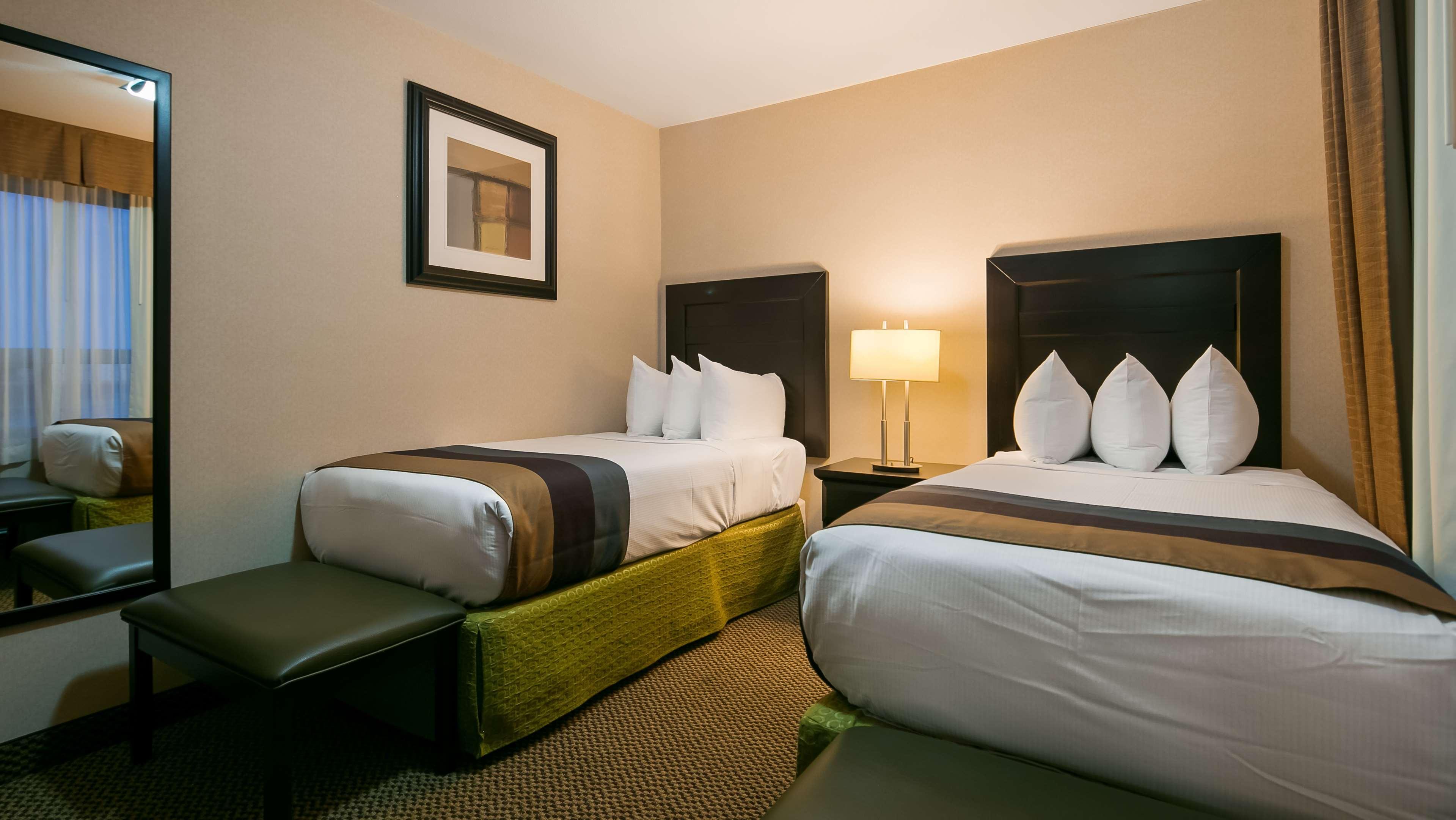 Best Western Bonnyville Inn & Suites Exterior photo