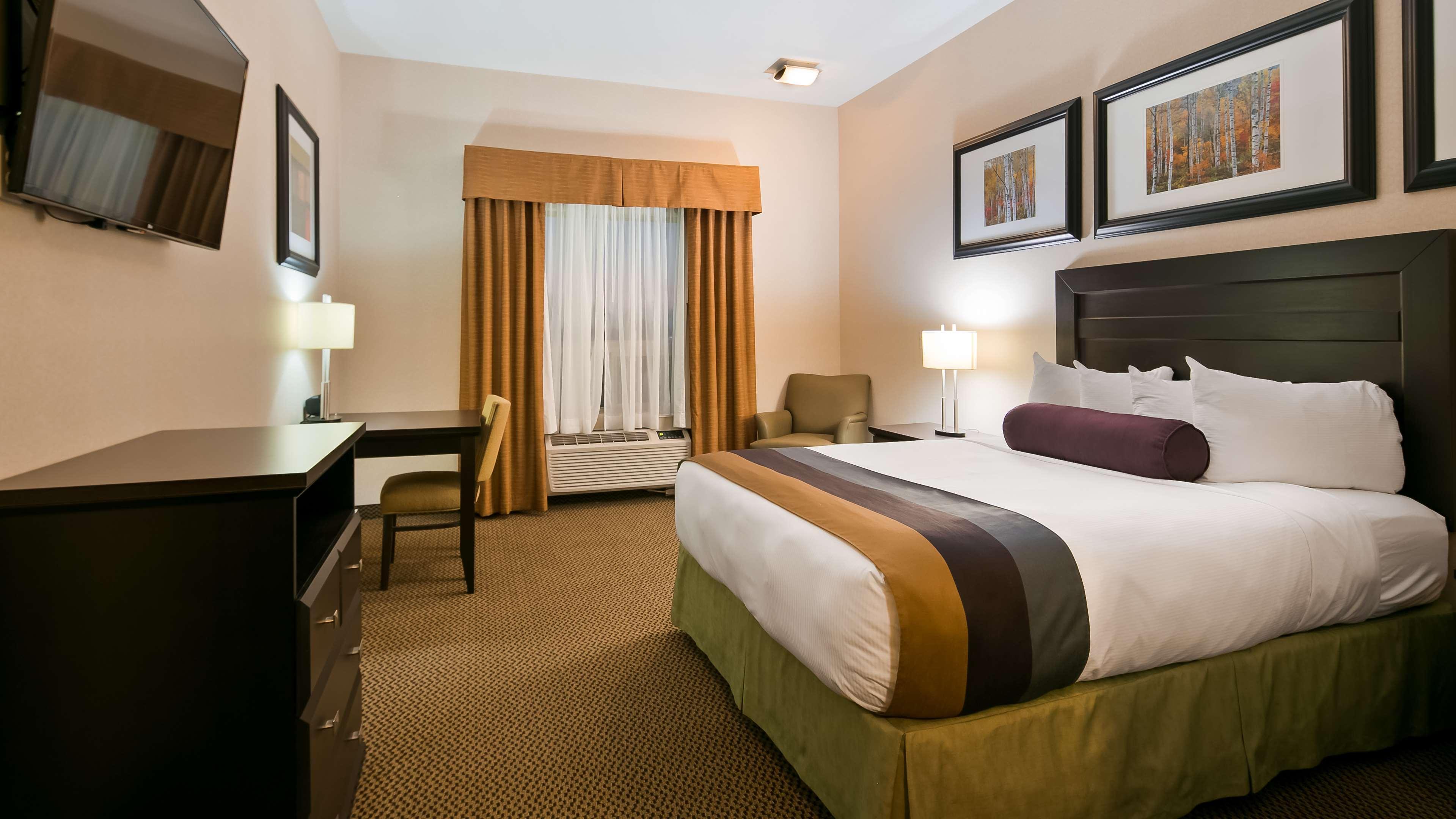 Best Western Bonnyville Inn & Suites Exterior photo